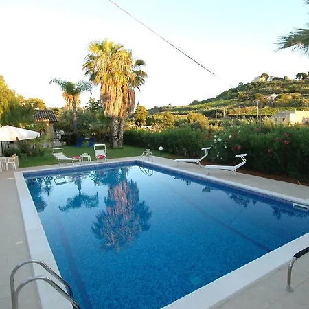 Aurora Villa